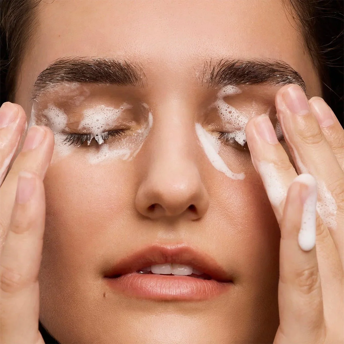 Daily Practice Purifying Foam Cleanser – Gentle & Hydrating for Eyes & Lashes (80mL) - Image 5