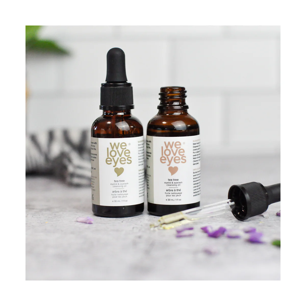 We Love Eyes- All Natural Tea Tree Eyelid Cleansing Oil - 30ml - Image 4