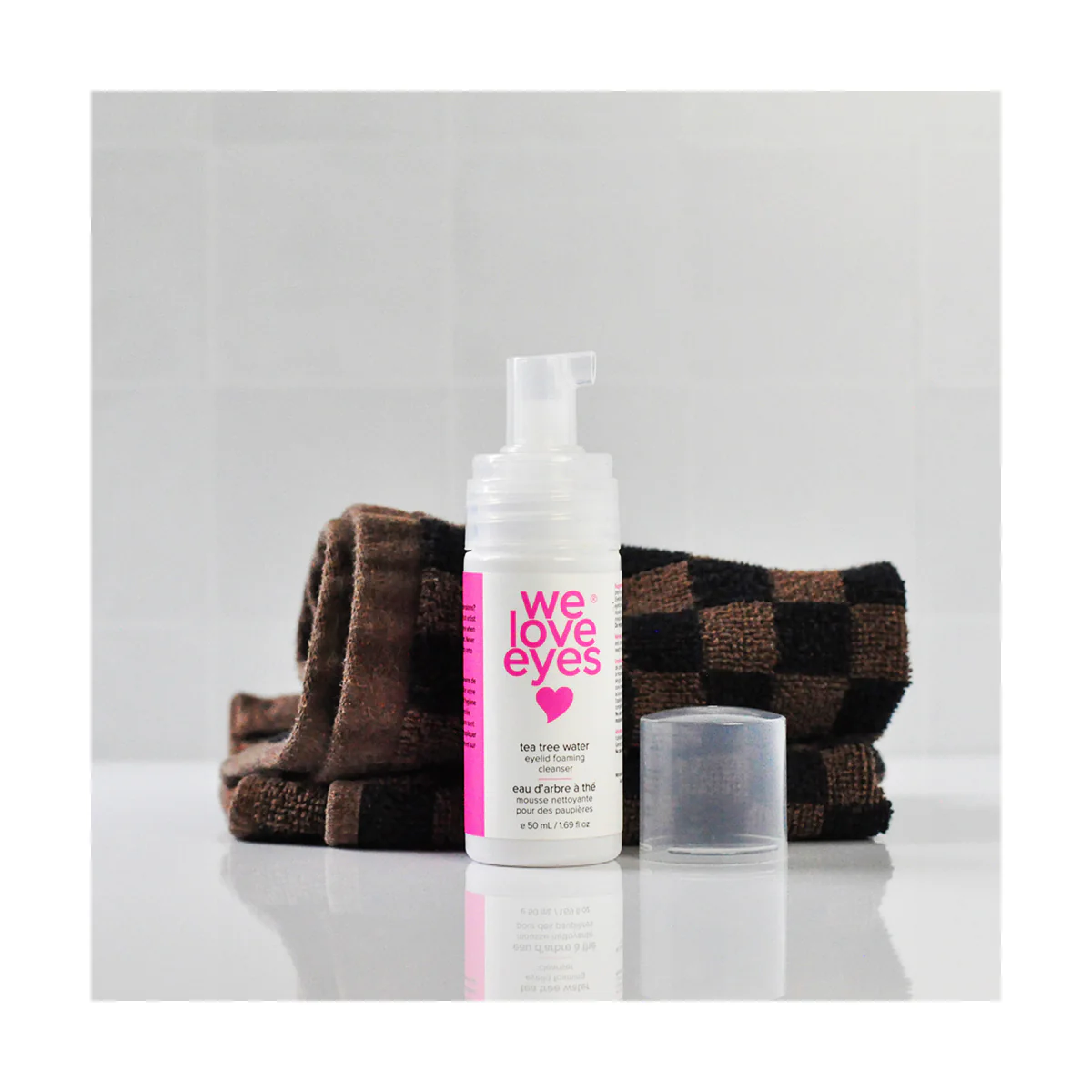 We Love Eyes Tea Tree Water Eyelid Foaming Cleanser - Image 3